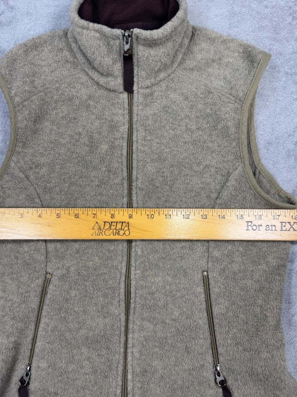 Vintage 90s Patagonia Synchilla Fleece Vest Womens M Tan Brown Gorpcore Hiking - Picture 11 of 11